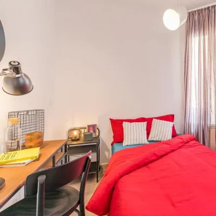Rent this 4 bed room on Calle Margaritas in 31, 28039 Madrid