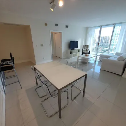 Image 7 - Met 1, 300 Biscayne Boulevard, Torch of Friendship, Miami, FL 33131, USA - Apartment for rent