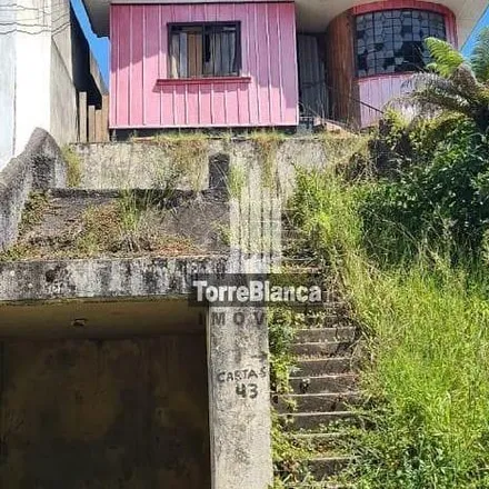 Buy this 3 bed house on Centro in Rua Palmas, Ponta Grossa - PR