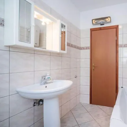 Image 3 - 51260, Croatia - Apartment for rent