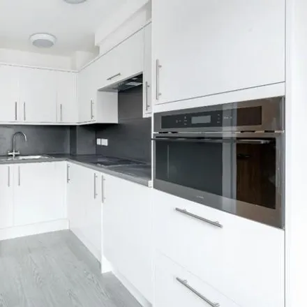 Rent this studio apartment on Fi Real in 57 West Street, Bristol