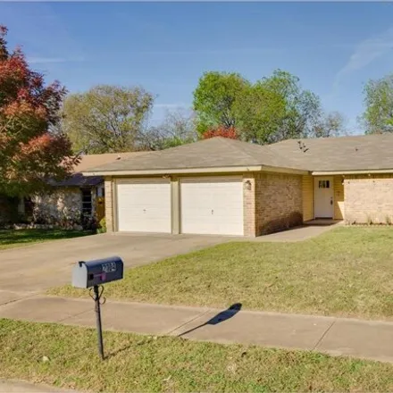 Rent this 3 bed house on 2104 Magazine St in Austin, Texas