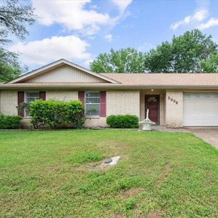 Buy this 3 bed house on 3066 Lafayette Street in Corsicana, TX 75110