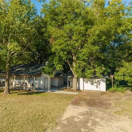 Image 1 - FM 2114, Hill County, TX, USA - House for sale