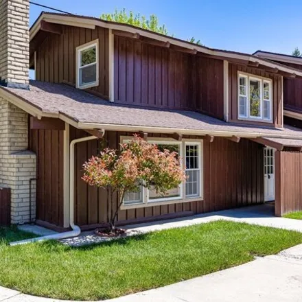 Buy this 3 bed condo on 13 Meadow Lakes Drive in Kern County, CA 93561