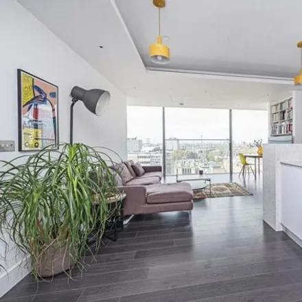 Buy this 1 bed apartment on Carrara Tower in City Road, London