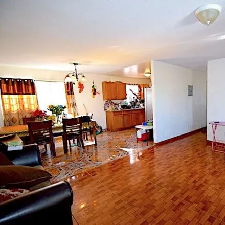 Image 6 - 8902 Towne Avenue, Los Angeles, CA 90003, USA - House for sale