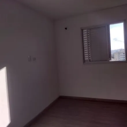 Buy this 2 bed apartment on Avenida Doutor José Ortiz Patto in Una, Taubaté - SP