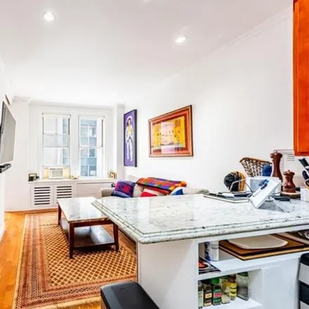 Rent this studio apartment on 72 Madison Avenue in New York, NY 10016