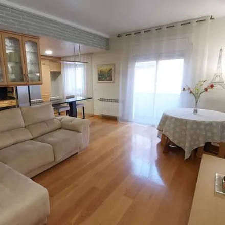 Image 4 - Carrer de Pius XII, 08940 Cornellà de Llobregat, Spain - Apartment for rent