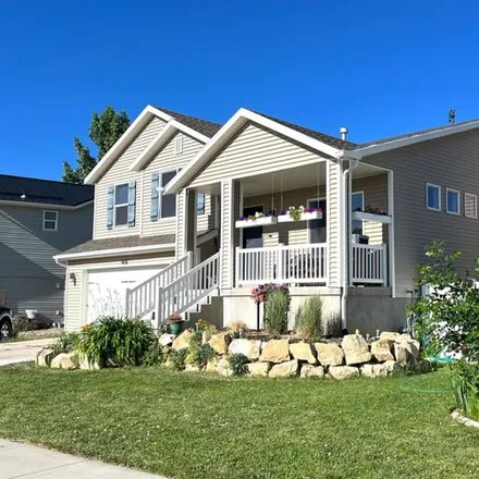 Buy this 5 bed house on 242 Durango Drive in Maeser, Uintah County
