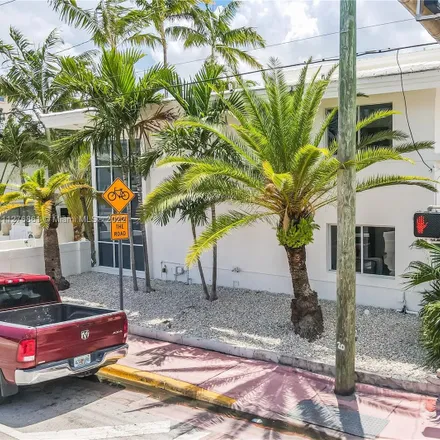 Image 4 - 8430 Byron Avenue, Miami Beach, FL 33141, USA - Townhouse for rent
