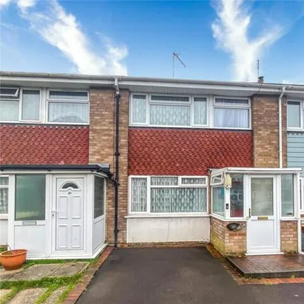 Buy this 3 bed townhouse on Park Gardens in Christchurch, BH23 3PQ