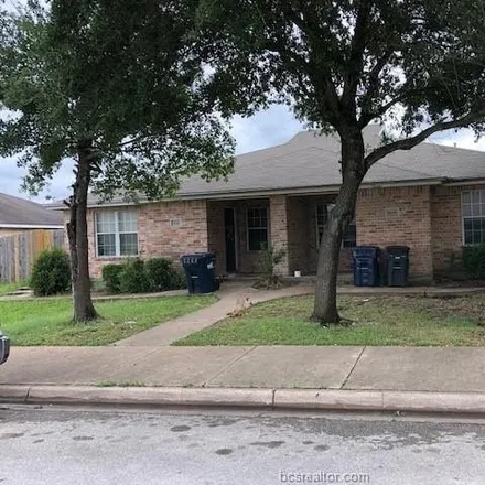 Rent this 3 bed house on 1600 Dexter Drive South in College Station, TX 77840