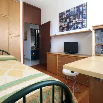Image 2 - Via Ugo Betti, 139, 20151 Milan MI, Italy - Apartment for rent