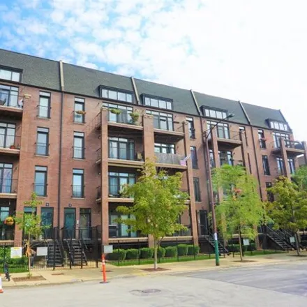 Rent this 3 bed condo on 19 N Bishop St Apt 4 in Chicago, Illinois