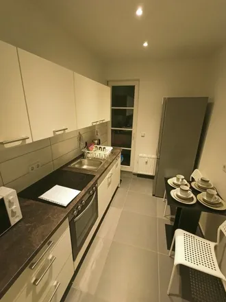 Rent this 4 bed apartment on Friedrichshafner Straße 109 in 04357 Leipzig, Germany