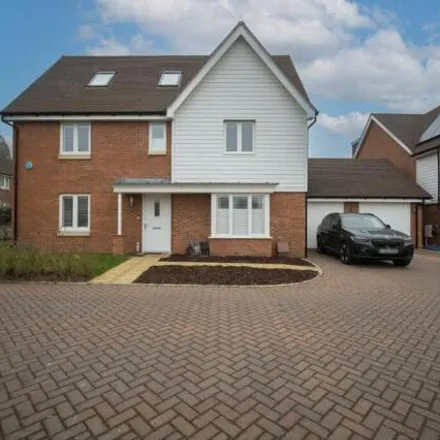 Buy this 6 bed house on 39 Langmore Lane in Walstead, RH16 2BD