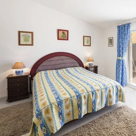 Rent this 4 bed house on 8400-550 Distrito de Évora