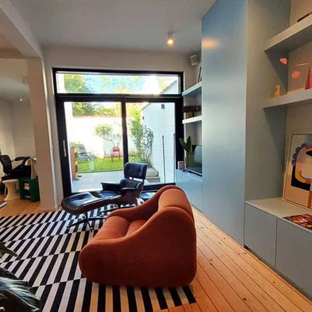 Rent this 2 bed apartment on Rue Charles Legrelle - Charles Legrellestraat 14 in 1040 Etterbeek, Belgium