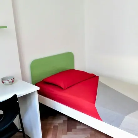 Rent this 2 bed room on Scuola dell'infanzia "Giovanni Battista Zanella" in Via Tommaso Gar 1, 38122 Trento TN