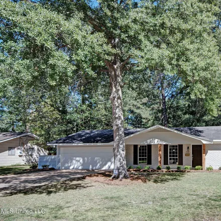 Buy this 3 bed house on 920 Briarfield Road in Jackson, MS 39211
