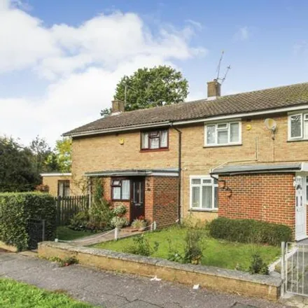 Buy this 3 bed townhouse on Maiden Lane in Langley Green, RH11 7RQ