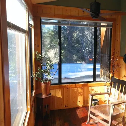 Image 2 - Idyllwild-Pine Cove, CA - House for rent