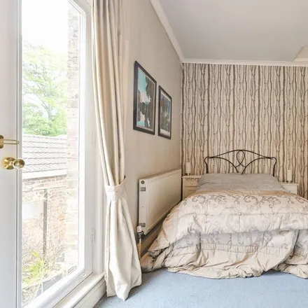 Image 7 - Marston Lodge, Sudbury Hill, London, HA1 3NQ, United Kingdom - Apartment for rent