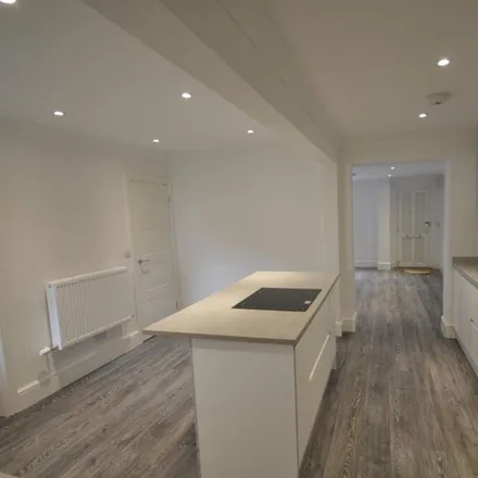 Image 4 - Cheltenham, GL52 6HL, United Kingdom - Apartment for rent