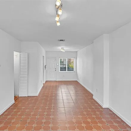 Image 9 - 205 Northwest 84th Street, Little River, Miami-Dade County, FL 33150, USA - Townhouse for rent