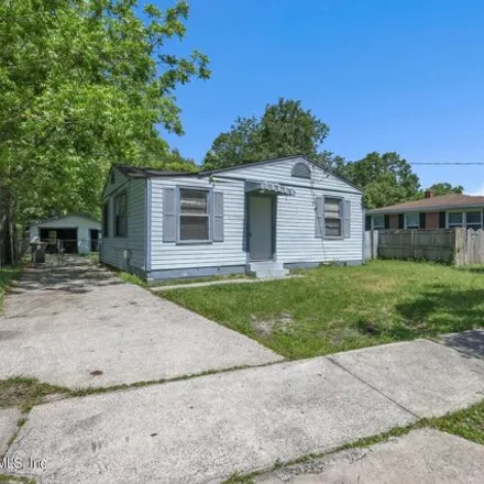 Rent this 3 bed house on 2112 Prospect Street West in Jacksonville, FL 32254
