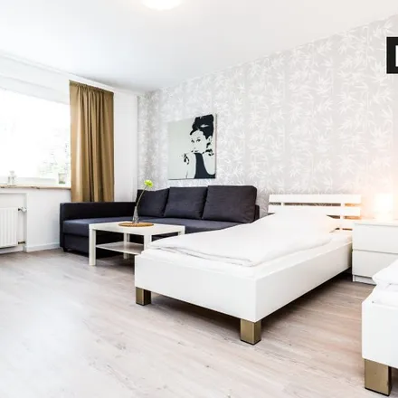 Rent this 2 bed apartment on Usingerstraße 3 in 51105 Cologne, Germany