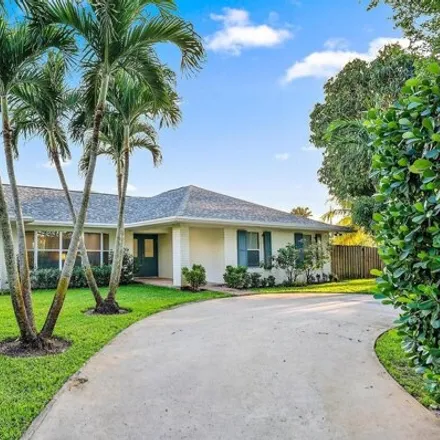 Rent this 3 bed house on North Place in Tequesta, Palm Beach County
