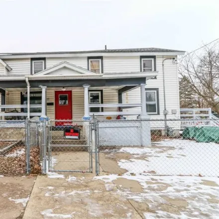 Buy this 3 bed house on 2200 Jefferson Street in Stevens Point, WI 54481