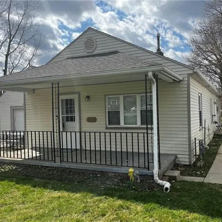 Image 2 - 1821 Montgomery Avenue, Wrightview, Fairborn, OH 45324, USA - House for sale