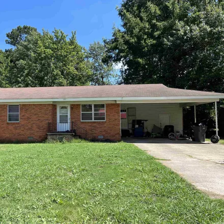 Buy this 3 bed house on 701 North 6th Street in Paragould, AR 72450