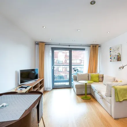 Rent this 1 bed apartment on The Queen's Arms in 11 Warwick Way, London