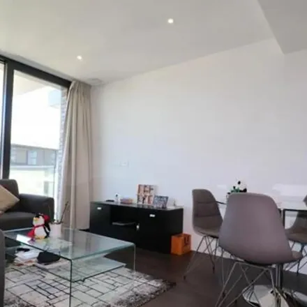 Rent this 1 bed apartment on Four Seasons Garden in Stable Walk, London