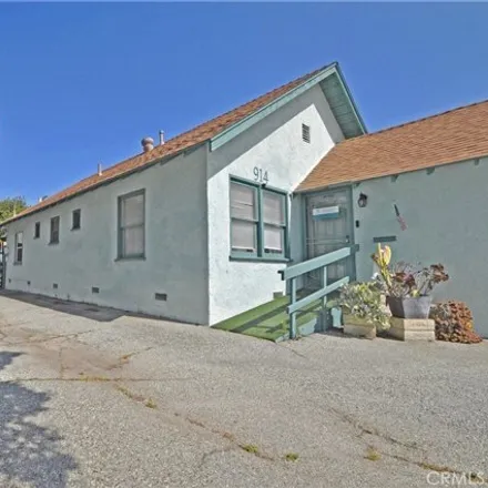 Buy this 8 bed house on 400 East 9th Street in Beaumont, CA 92223