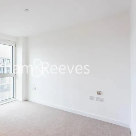 Image 3 - Asda, Capitol Way, London, NW9 0AS, United Kingdom - Apartment for rent