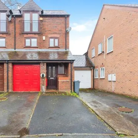 Buy this 3 bed townhouse on Adamson Gardens in Manchester, M20 2TQ
