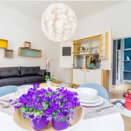 Rent this 1 bed apartment on Rue des Pierres - Steenstraat 37 in 1000 Brussels, Belgium