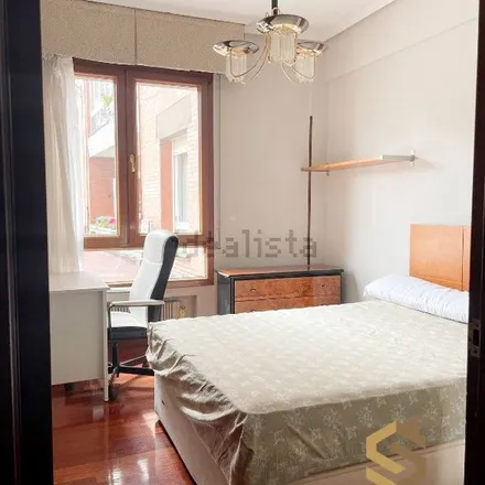 Rent this 3 bed apartment on Calle General Eraso / Eraso jeneralaren kalea in 4, 48014 Bilbao
