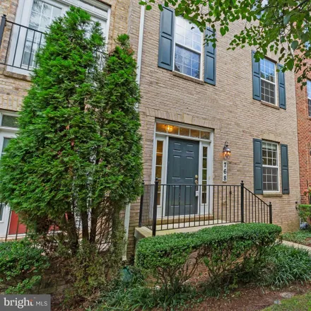 Image 3 - 768 Raven Avenue, Gaithersburg, MD 20877, USA - Townhouse for sale