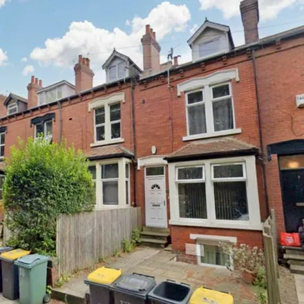 Rent this 1 bed house on Langdale Terrace in Leeds, LS6 3DZ