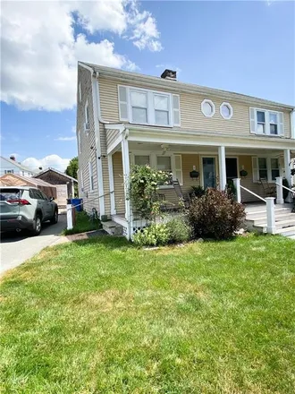 Rent this 2 bed house on 6 Shangri-la Lane in Middletown, RI 02842
