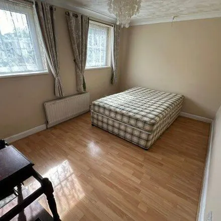 Rent this 4 bed apartment on Chester Road North in Comberton, DY10 1TL