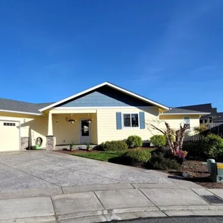 Buy this 3 bed house on 1686 George Tweed Boulevard in Grants Pass, OR 97527