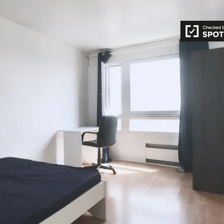 Rent this 4 bed room on edockey Express in Villa d'Este, 75013 Paris